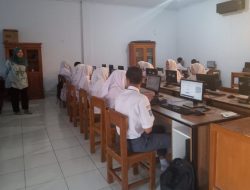 327 Siswa SMKN 1 Cihampelas Ikuti Ujian Sekolah Berbasis Kurikulum Merdeka