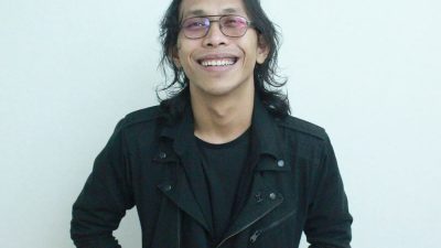 Noviarie Sajikan ‘Klise Kolase’, Romantisme Singkat di Tengah Bising Kota