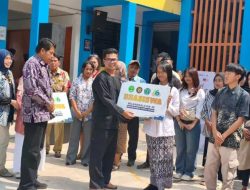 SMK Pasundan 3 Kota Cimahi Milangkala ke-16, Bagikan 45 Beasiswa dan Umrohkan Guru