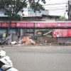 Penataan Kawasan Cicadas, Satpol PP Angkut 16 Lapak PKL Tak Terpakai