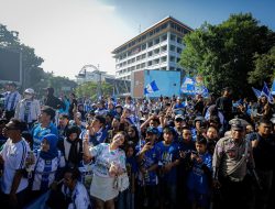 Euforia Hattrick Juara, Bobotoh Serbu Kawasan Asia Afrika Bandung