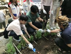 Teach for Indonesia Student Community Ajak Mahasiswa dan Volunteer Hijaukan Dago Pojok