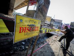 12 Pohon Diduga Ditebang Tanpa Izin, Lokasi di Cijerah Bandung Disegel