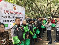 Polda Jabar Gelar Silaturahmi dan Bagikan Sembako kepada Driver Online Bandung Raya
