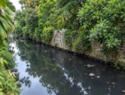 GMBI Distrik Kota Bandung Tunjukkan Kepedulian Lingkungan di Sungai Citepus