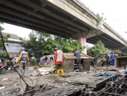 77 Bangunan di Pasar Kiaracondong Dibongkar Mandiri, Pemkot Bandung Lanjutkan Penataan